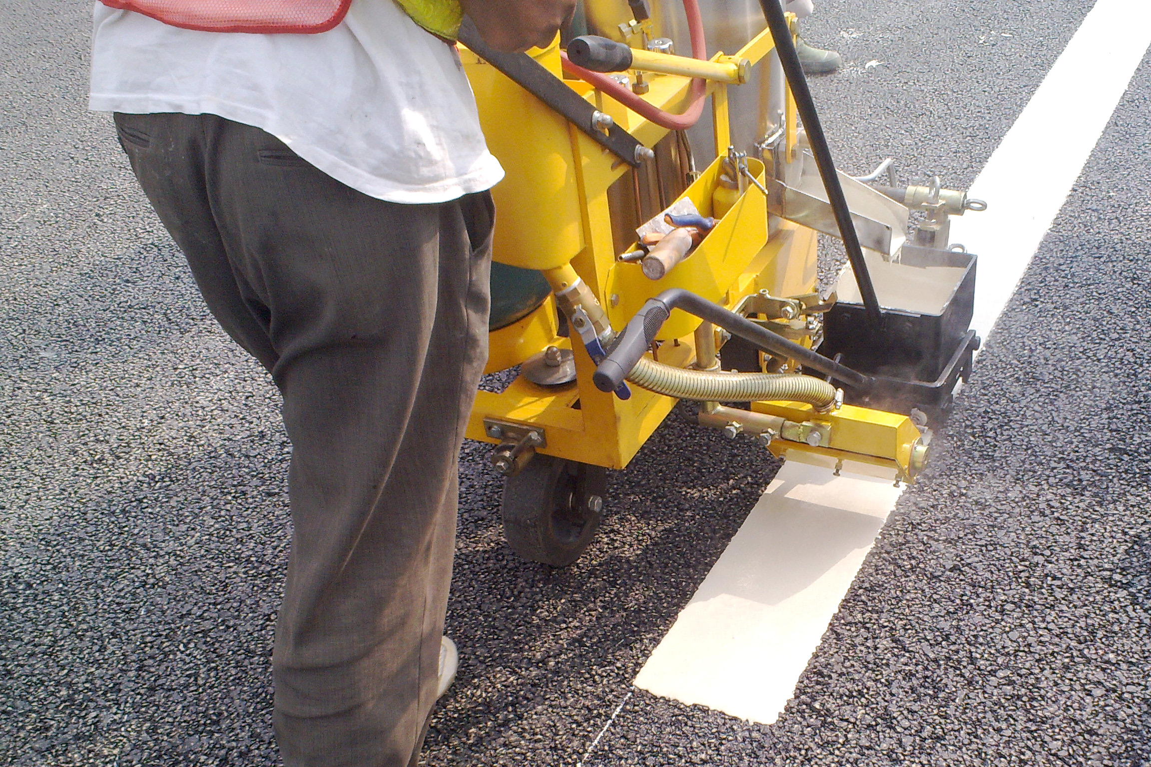 TW-H Manual road marking machine